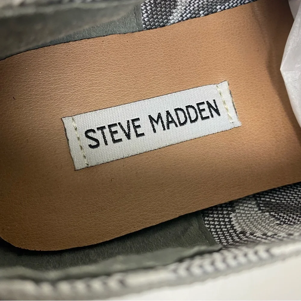Steve Madden Size 7.5 Maygee Gray Camo‎ Platform Slip On Sneakers